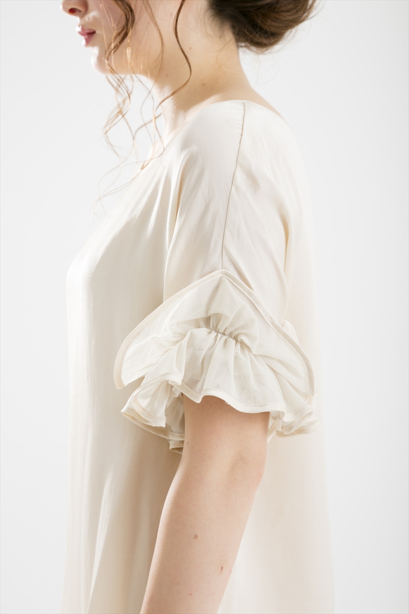 袖＋裾フリル ドルマン型ドレス 1,1 